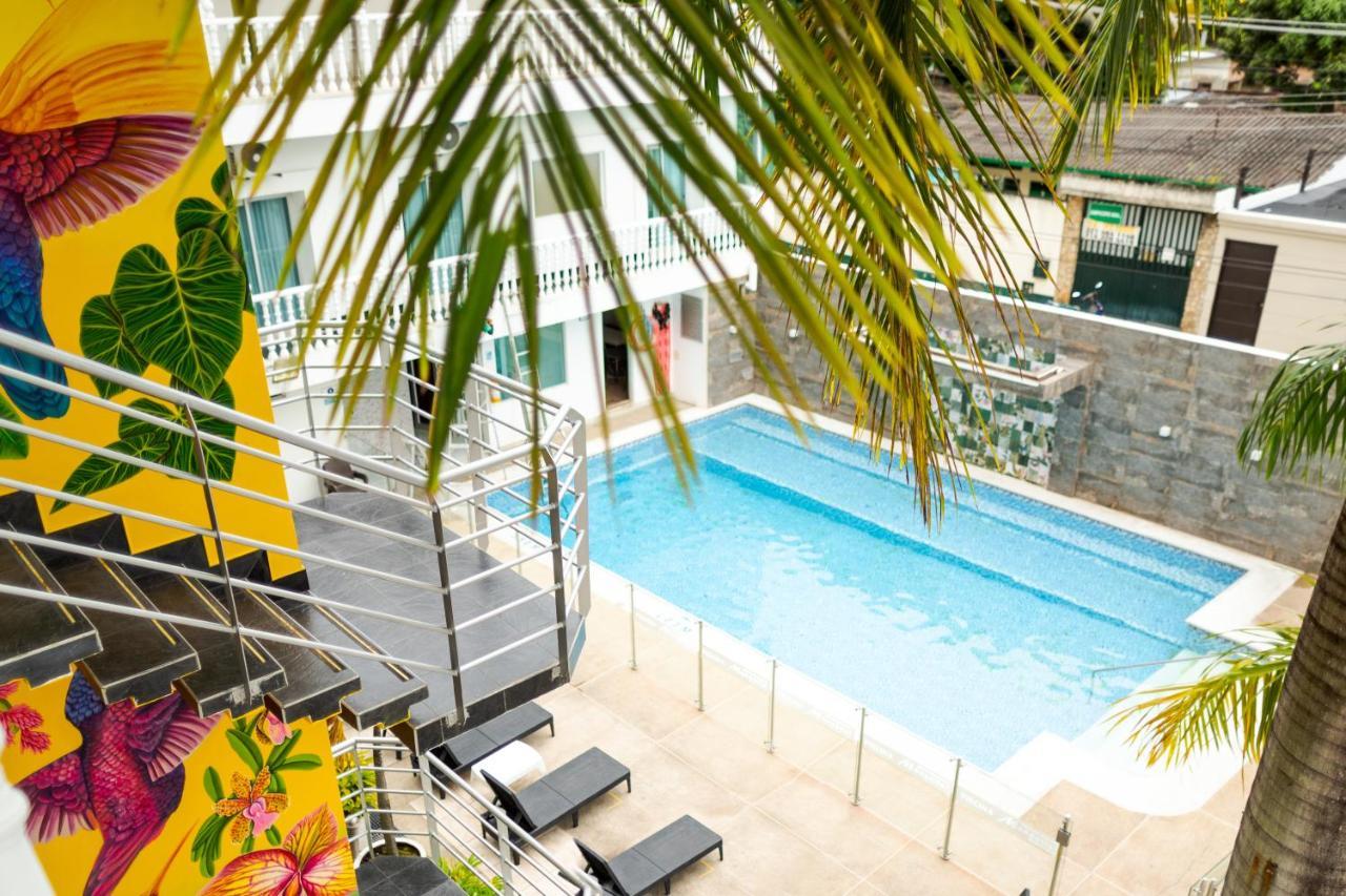 Hotel Manantial Melgar Buitenkant foto
