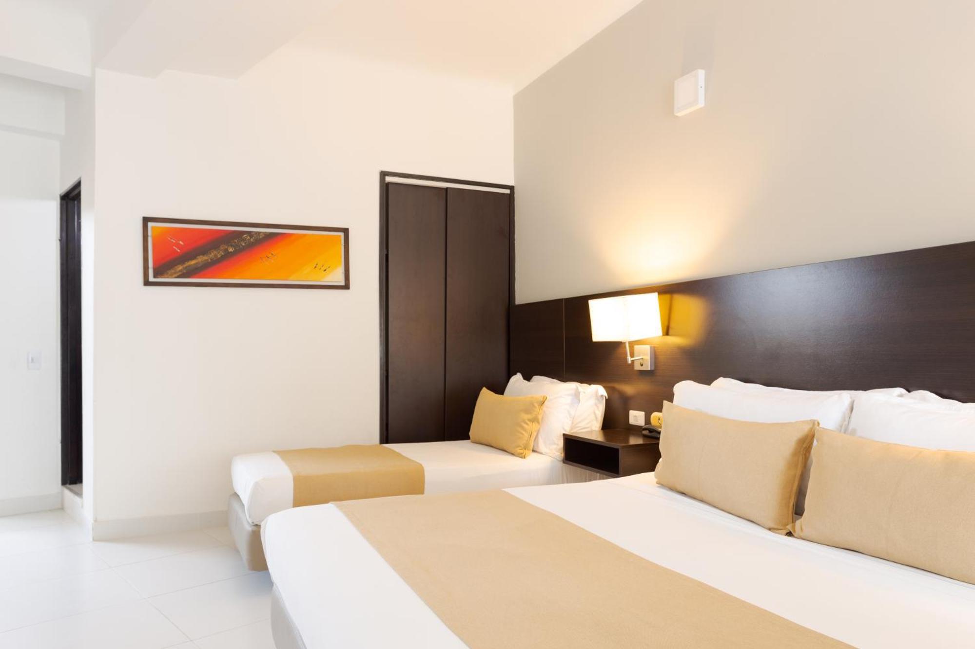 Hotel Manantial Melgar Buitenkant foto